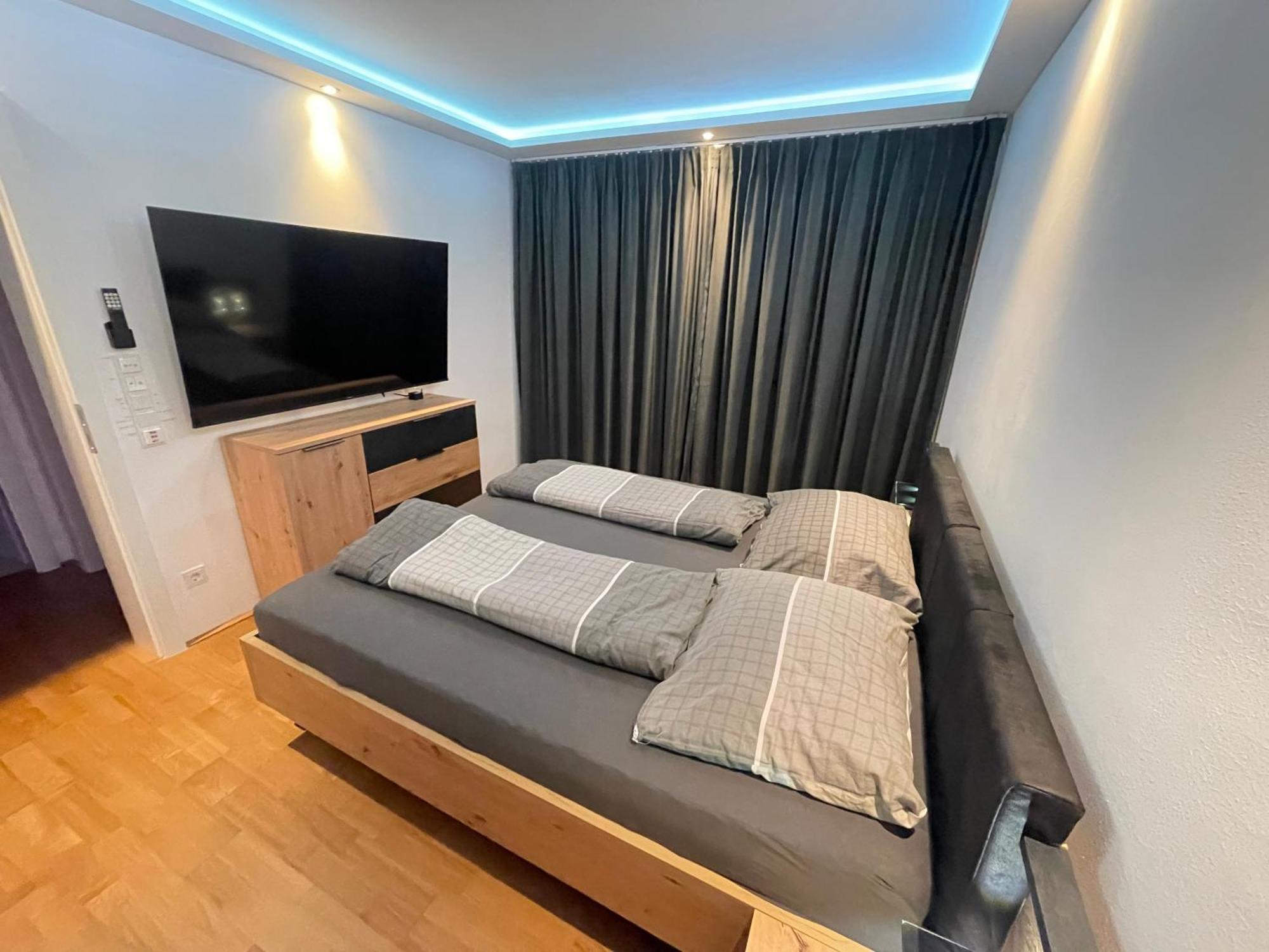 100 Qm Penthouse, Self-Check-In, 2 Parkplaetze Apartment Graz Exterior photo
