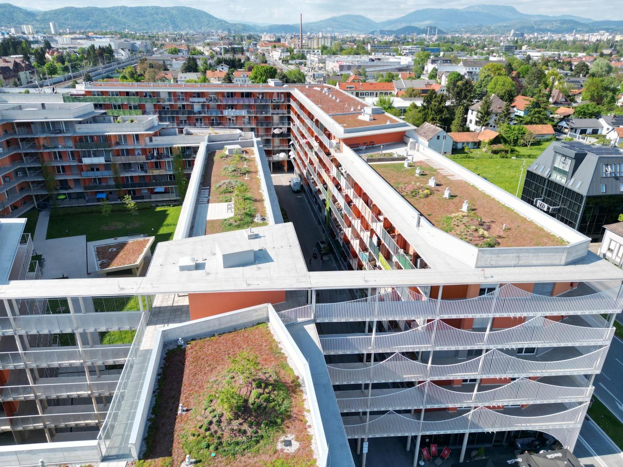 100 Qm Penthouse, Self-Check-In, 2 Parkplaetze Apartment Graz Exterior photo